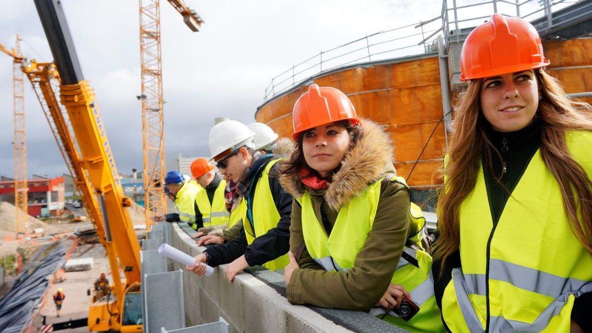 Conecta_IC's tweet card. Ha costado una década de trámites, pero será una carrera «muy competitiva»