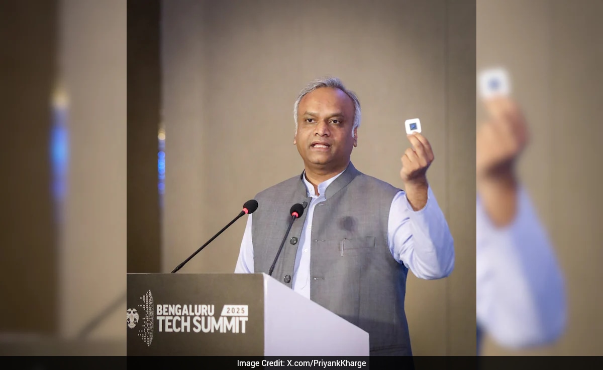 karnatakacom's tweet card. Karnataka KEO State-Built AI 2025: KEO provides offline support and comes preloaded with learning tools, productivity apps, and various programming utilities.