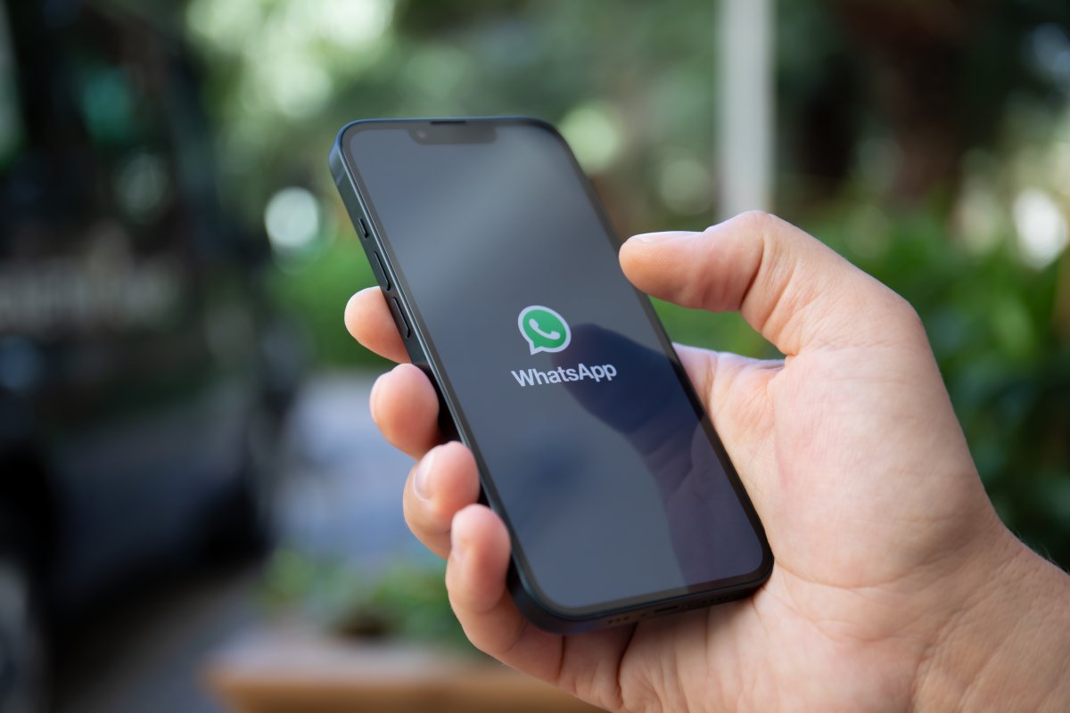 securestep9's tweet card. Vienna researchers retrieved all WhatsApp numbers. The 3.5 billion profiles represent the largest data leak in history—and it's worse than you might think.