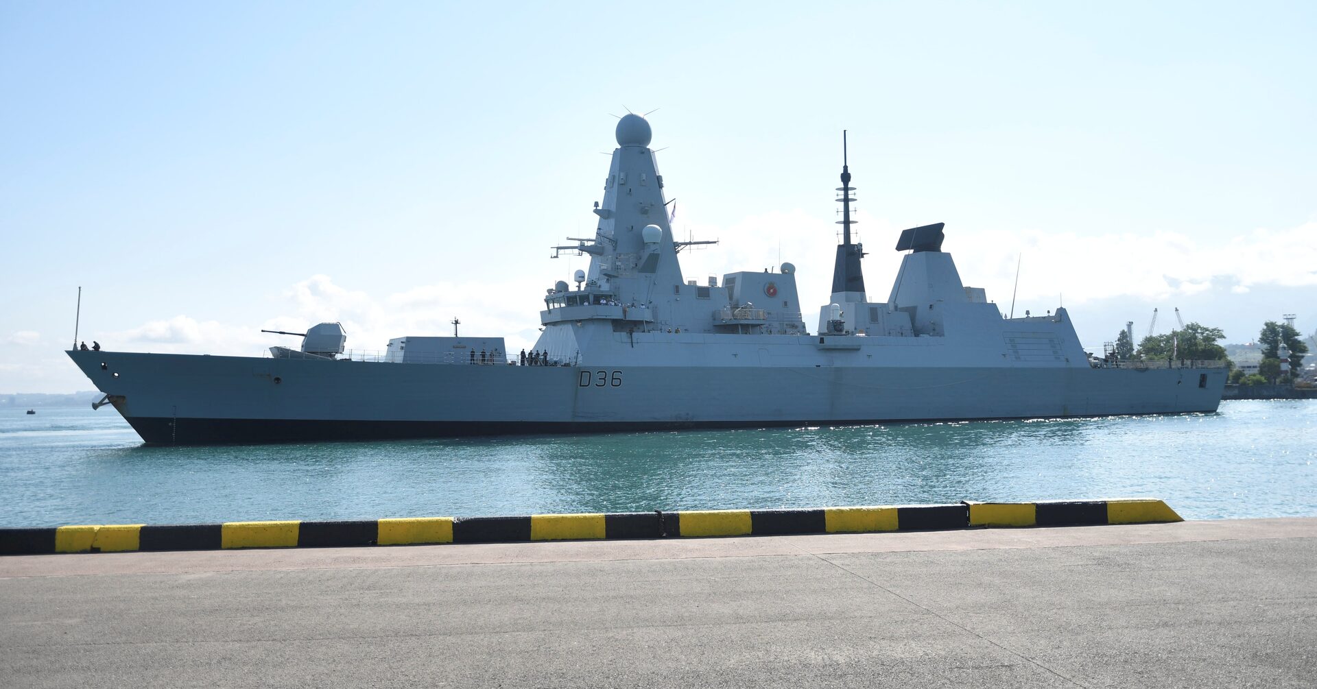 CommsNetGroup's tweet card. Classified documents from Britain's defence ministry containing details about a British warship and Russia's potential reaction to its passage through the Black Sea have been found at a bus stop in...