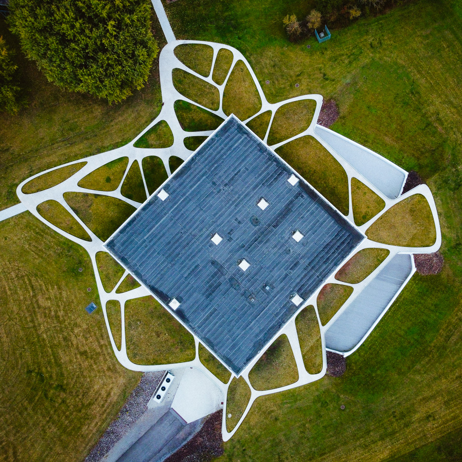 dynamic_forms's tweet card. Architecture Photo Reportage - Leonardo Glass Cube