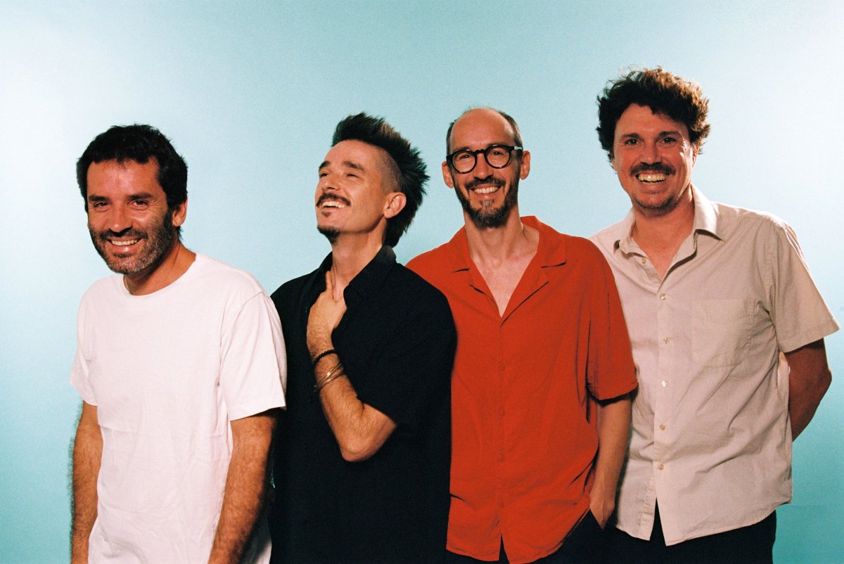 ycomMUSICA's tweet card. La banda catalana presenta 'ERIL ERIL ERIL', treball publicat al maig després d’un llarg període de silenci, amb actuacions a Madrid i Barcelona