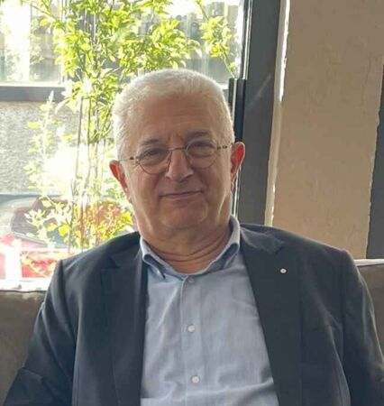 seskocaeli's tweet card. Sosyal Demokrasi Vakfı'nın (SODEV) 31. Olağan Genel Kurulu dün İstanbul Taksim Hill Otel’de coşkulu bir katılımla gerçekleştirildi. Kurulda...