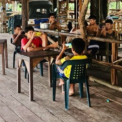 Tweet card summary image