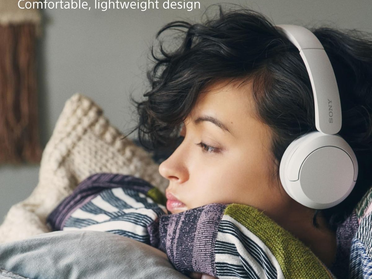 TechlusiveOFCL's tweet card. Discover the best headphones under Rs 5,000 with powerful sound, long battery life, premium design and pro-level features. Find top budget headphone picks in India.