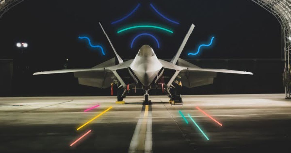 ElasticJustin's tweet card. Learn how to deploy Elastic's MCP server on Amazon Bedrock AgentCore Runtime to create agentic AI applications.