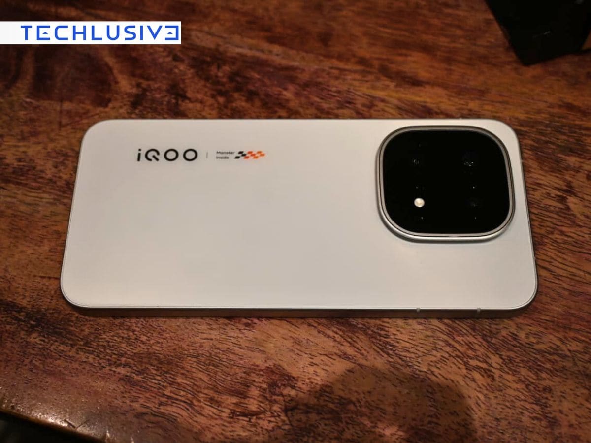 TechlusiveOFCL's tweet card. A new leak has revealed the alleged iQOO 15 India prices ahead of its November 26 launch. Here are the leaked details on pricing and specifications.