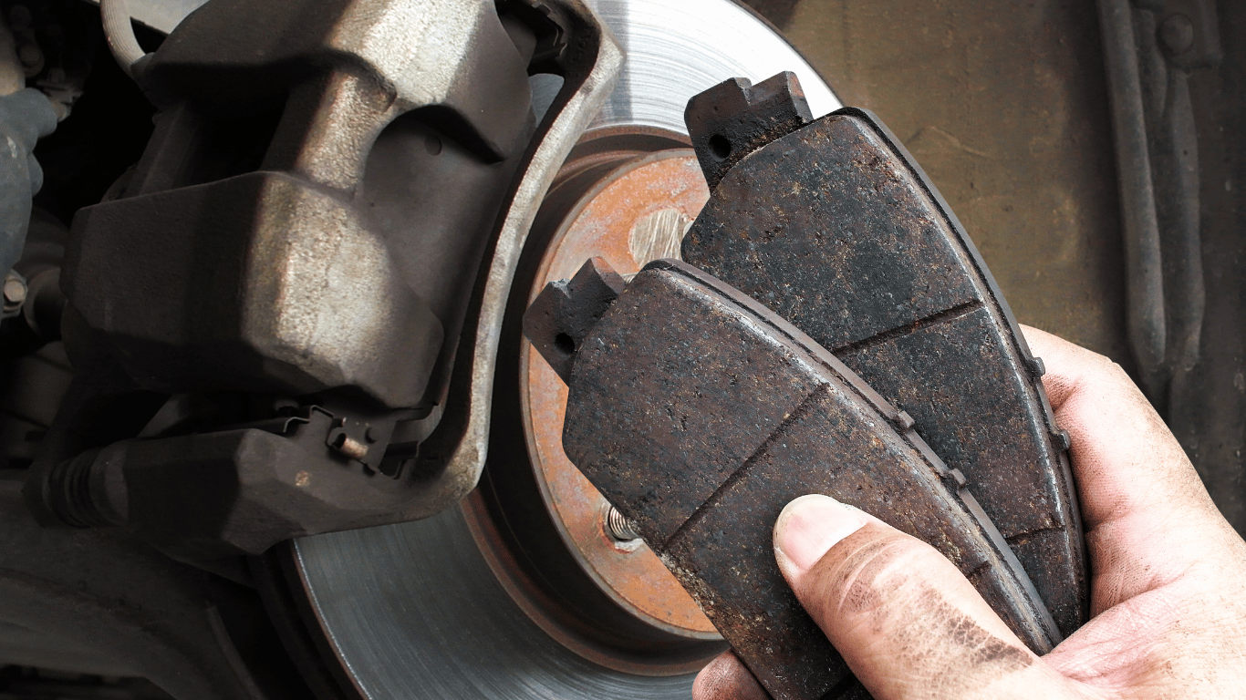 curtis_v5's tweet card. Learn when to replace brake pads for safety. Discover signs of wear and cost insights in South Africa. Ensure your vehicle's braking efficiency.