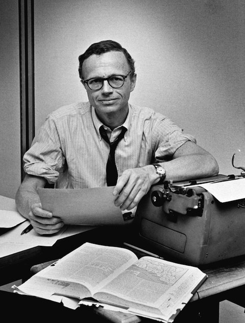 KnowledgePay's tweet card. When William Zinsser died in May, his obituaries praised his his book On Writing Well, originally published in 1976. It sold 1.5 million copies and, according to the back cover, was “[c]ited by...