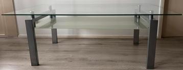 Alex61880784468's tweet card. Glazen salontafel afmeting:Lengte : 135.Breedte : 75.Hoogte : 50.Gaat weg wegens verhuizing. Alleen ophalen.