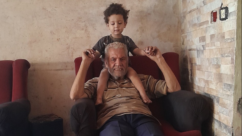nabilsamman2's tweet card. Nabil Mohammed Ali Alsamman is Palestinian and 66 years old. He is my friend, and we discuss daily. Nabil urgently needs help to feed and support his entire family of 19 people. His wife, Nihaya; his...