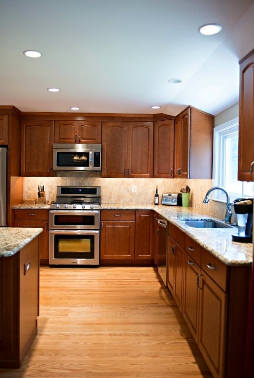 grandedecor's tweet card. I just got a new kitchen! I've always wanted a big cooking and eating space. It's the kitchen of my dreams. Check it out!