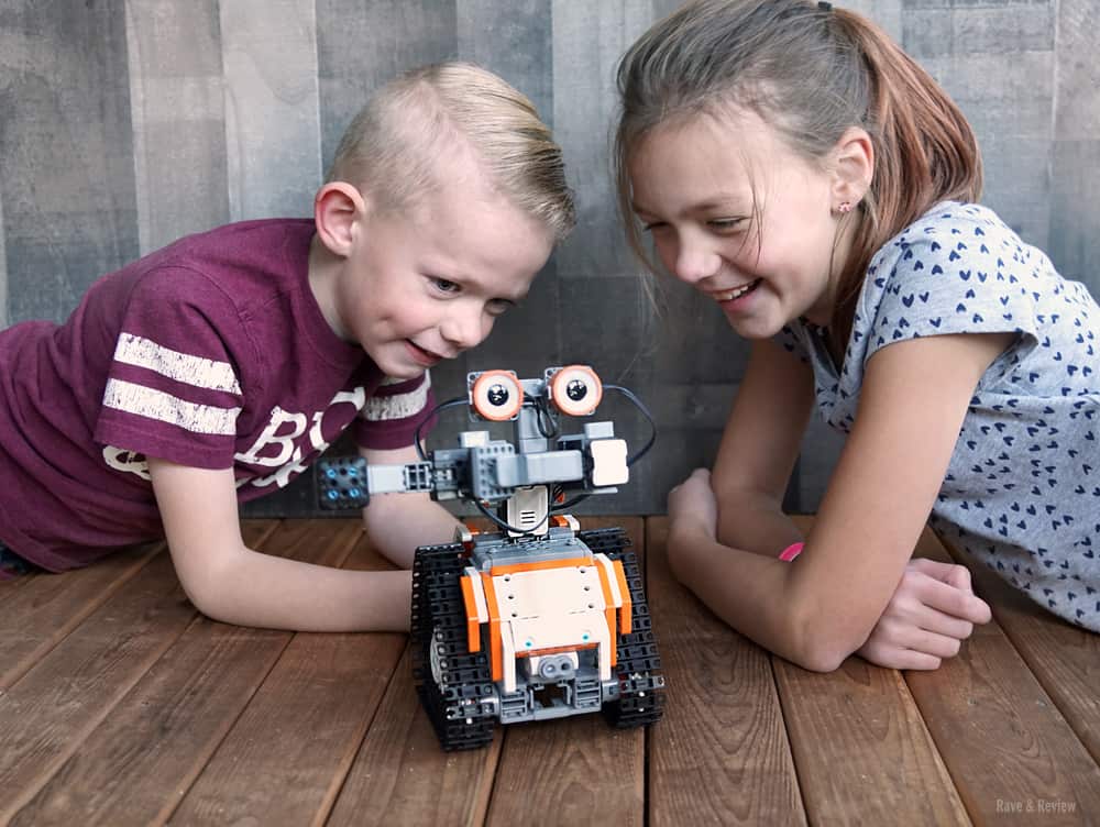UBTECHRobotics's tweet card. What could possibly be more fun than building your own working robot? Use the JIMU app to build your creation, then you can code and play with your robot to your heart's content. JIMU Robots are the...