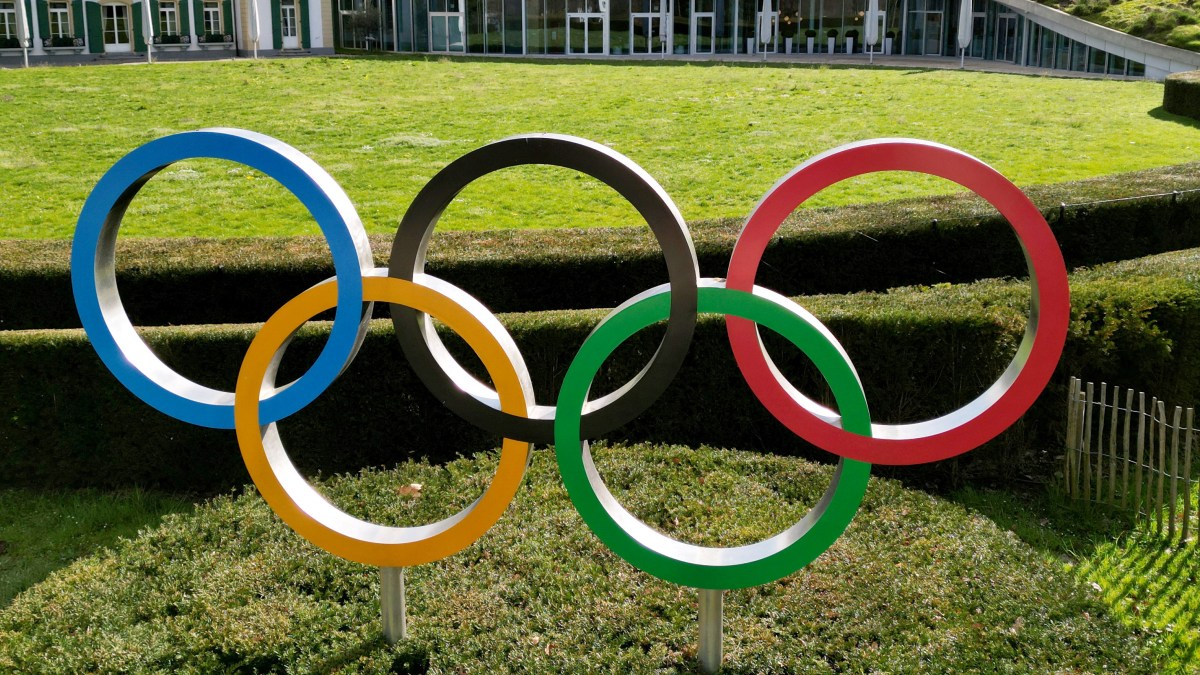 martynziegler's tweet card. Paper by 26 academics claims that having transgender women in female sports jeopardises fairness and safety, and calls for IOC to change its policy on the issue