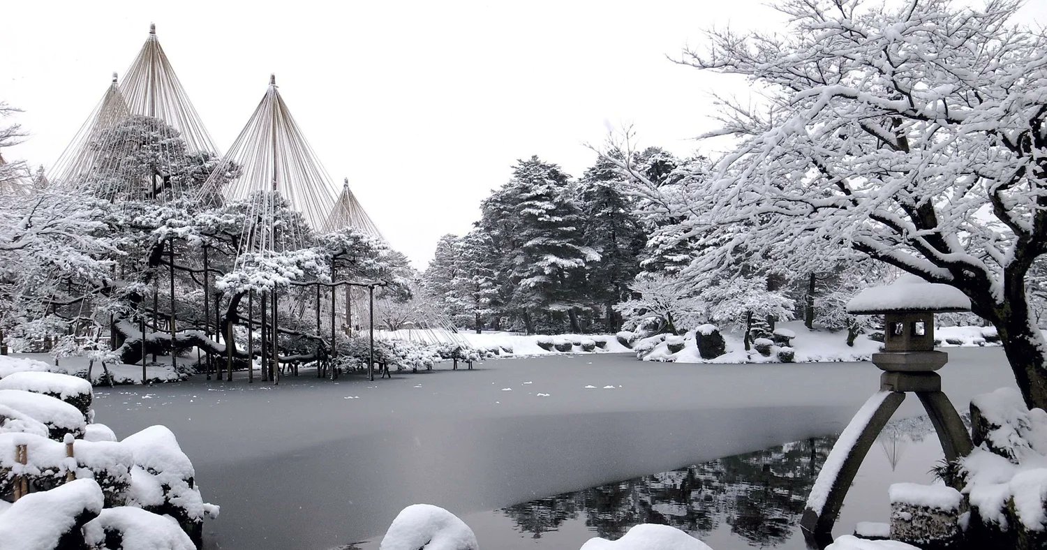 JapanObjects's tweet card. Venture out to these scenic snow-covered towns and villages to see Japan as if you’ve never seen it before.