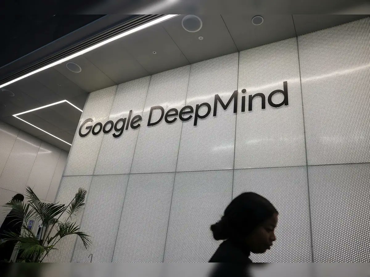 EconomicTimes's tweet card. Google DeepMind is launching a new AI research lab in Singapore to foster collaboration with Asian governments, businesses, and academia. The Alphabet-owned unit has significantly expanded its...
