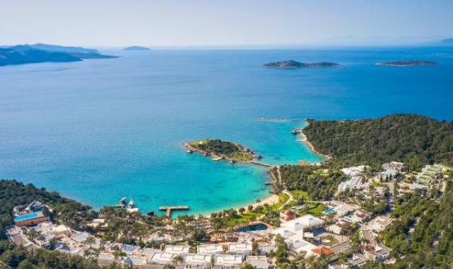 ilerigazetem's tweet card. Bodrum Torba Koyu, Zeytinlikahve mevkiinde bulunan Rixos Premium Bodrum, yılın her mevsiminde hizmet veriyor. Rixos Premium Bodrum'da konuklar, otelin yazın sunduğu imkanların yanı sıra Bodrum'un...