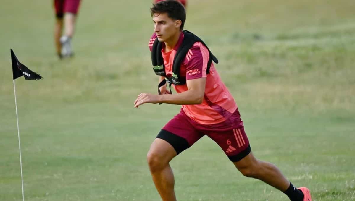 Estadio_ED's tweet card. Desde el entorno del zaguero albiceleste, que vuelve a Nervión este mes de enero, aseguran a ESTADIO Deportivo que está mentalizado por ganarse un sitio en el once sevillista, confiado en que el...