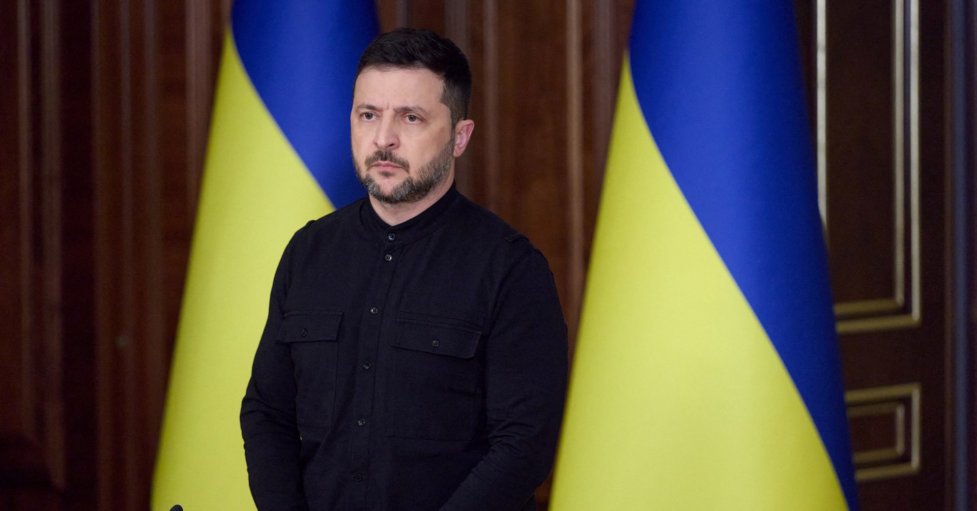 Intforming's tweet card. Ukraine is ready for peace talks but will not withdraw its troops from additional territory first as Moscow has demanded, President Volodymyr Zelenskiy said.