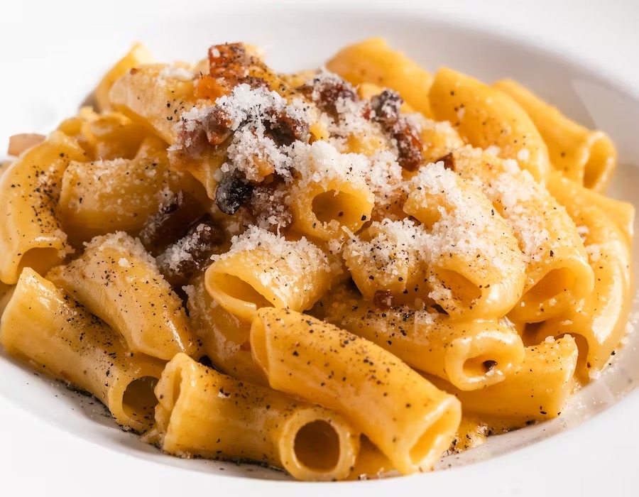 TParallelVision's tweet card. Eventi a Roma: Amatriciana + Carbonara Festival da Eataly Ostiense Nel mese di maggio Eataly Roma si prepara a celebrare 2 gustosi primi piatti romani. Si sta infatti lavorando ai prossimi Amatrici...