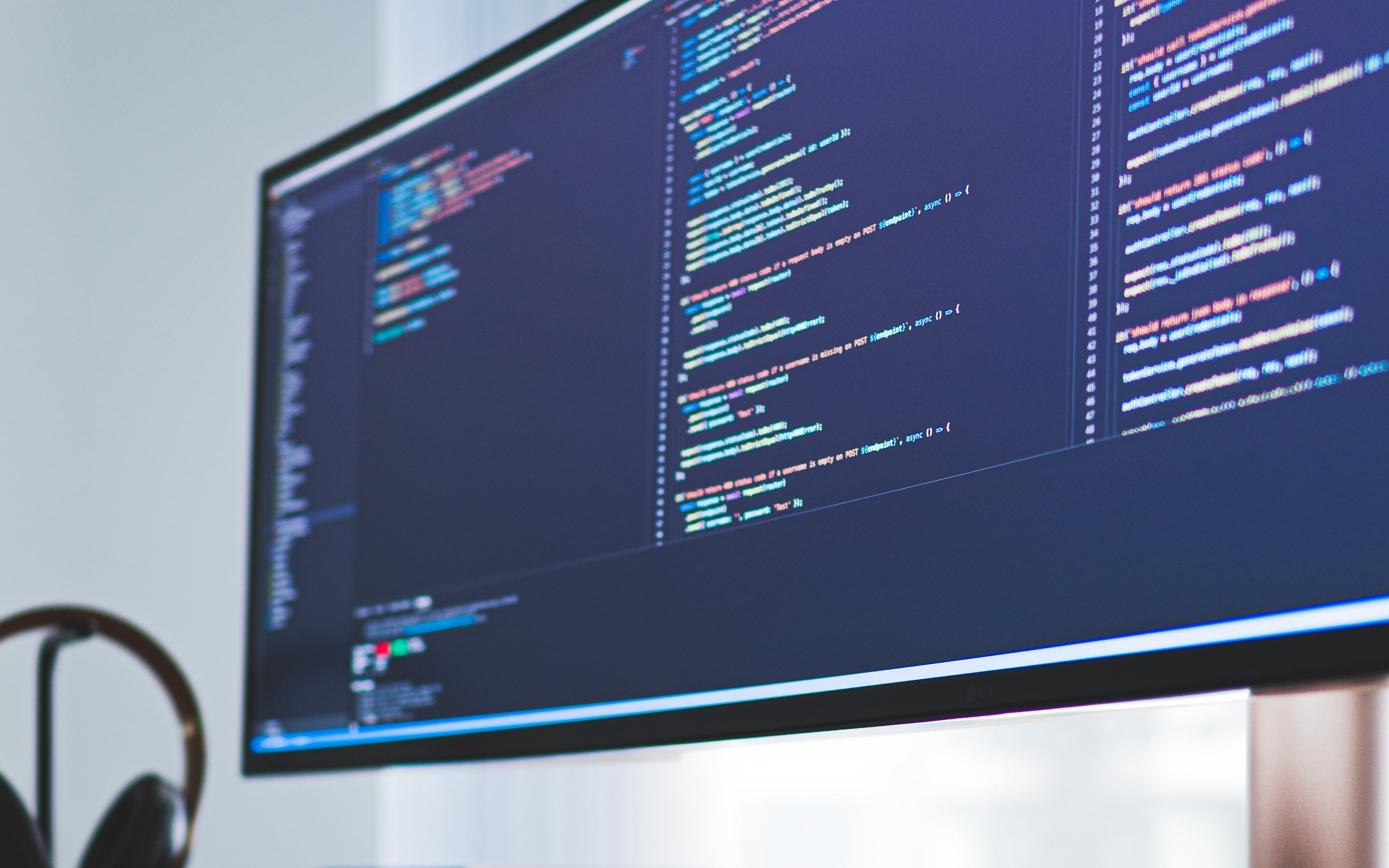 TechWriterr's tweet card. Prototype patterns are needed when the object that you need to create is time-consuming, requires intensive resources, and is expensive.