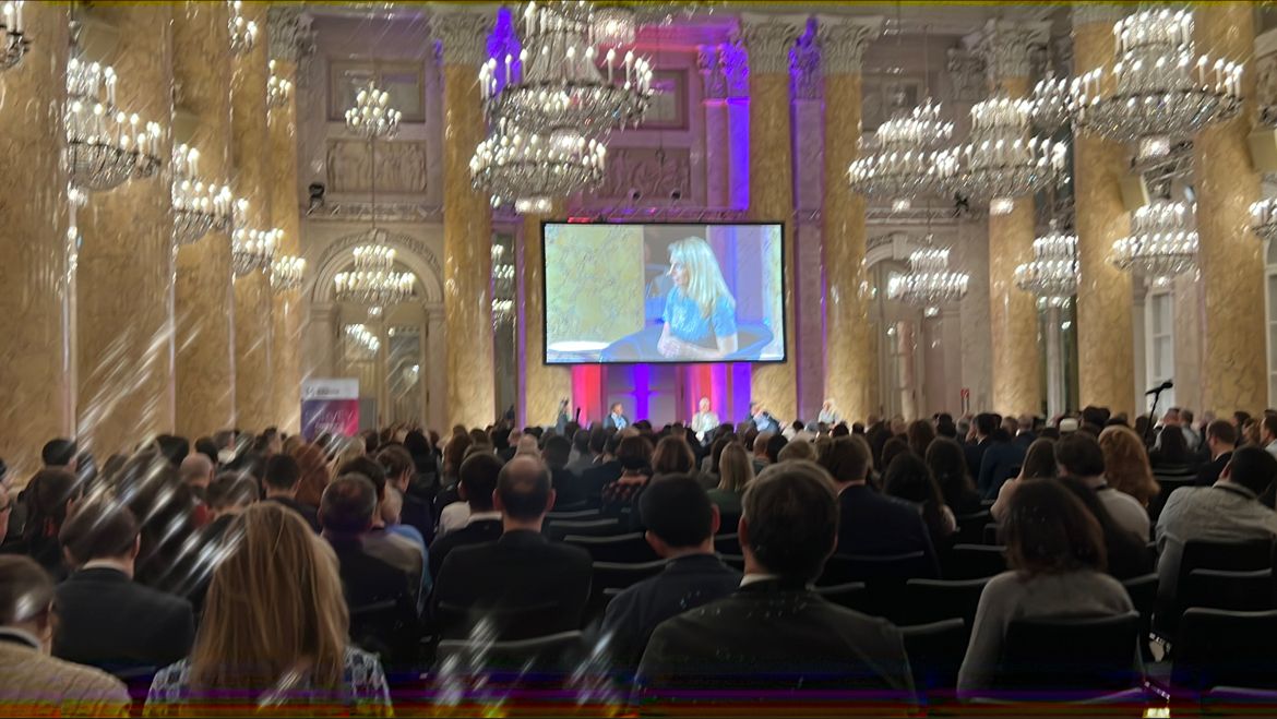 kurachan_1001's tweet card. “Real purpose comes with attention!” So true. Thank you Maud Bailly for this really clear statement. #reinventingwork