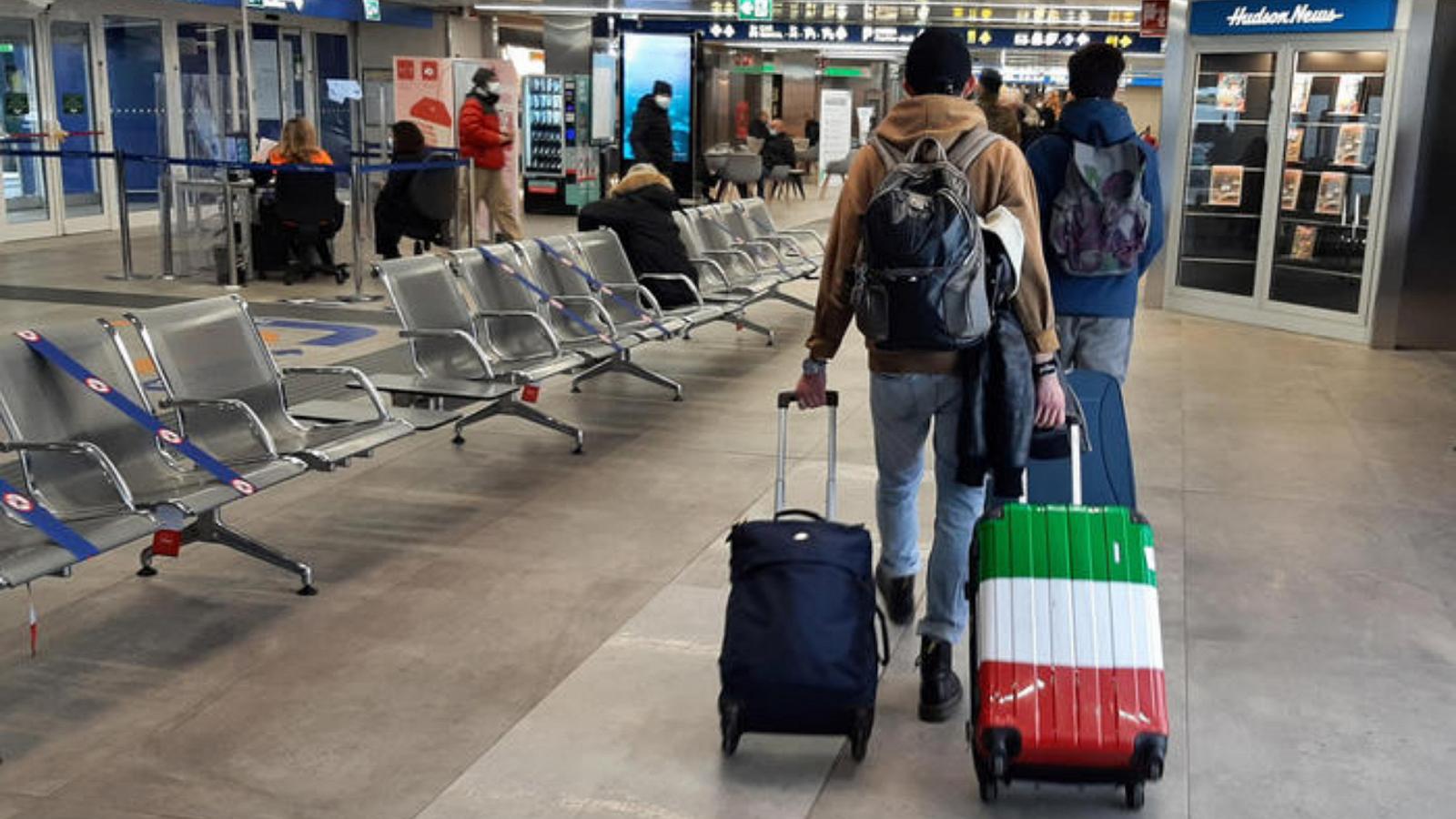 laganagan's tweet card. Il rapporto "Italiani nel Mondo" presentato oggi dice che, nonostante la pandemia, la mobilità italiana è cresciuta. Mattarella: "Chi lascia il nostro Paese lo fa per necessità e non per libera...