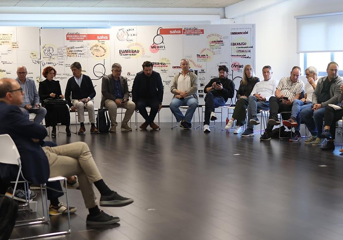 FPdonboscoLH's tweet card. El encuentro permitió conocer el programa 'Pyme digital', que impulsa la competitividad de las pymes de Oarsoaldea