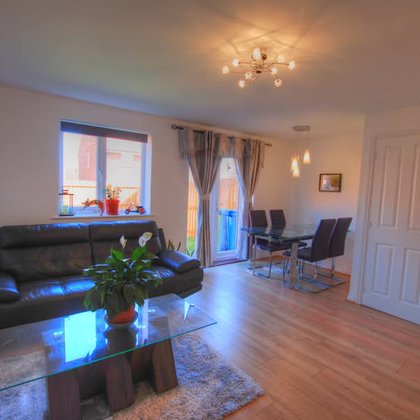 Tweet card summary image