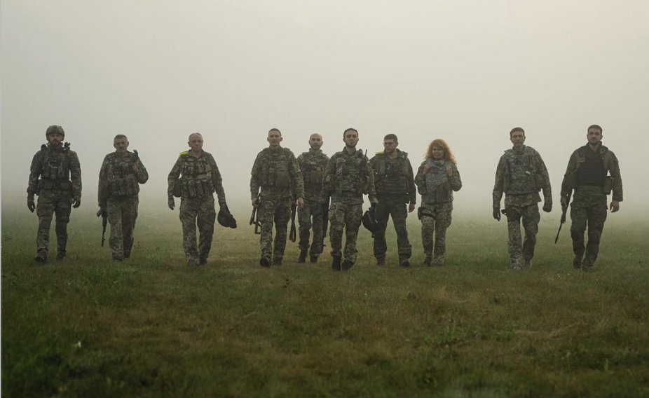 ReloadItmag's tweet card. Cities in Ukraine have been charred to the ground but there is a sound of music on the frontlines, raising hope and spirits.