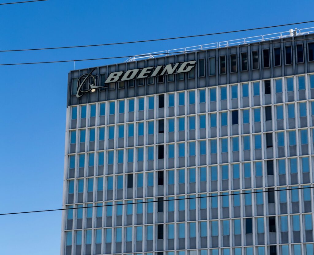 OnLaborBlog's tweet card. General Counsel Abruzzo takes aim at noncompete and "stay-or-pay" agreements; Boeing and union resume West Coast talks amid South Carolina organizing; Stellantis sues to prevent UAW strike in...