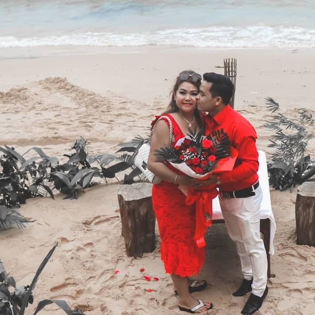 treehouse_kr's tweet card. Treehouse Bungalows (@treehouse_kohrong) • Instagram photos and videos