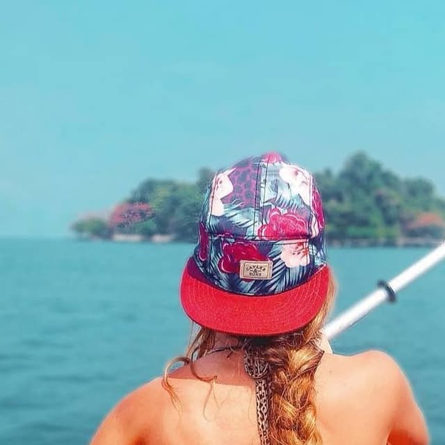 treehouse_kr's tweet card. Treehouse Bungalows (@treehouse_kohrong) • Instagram photo