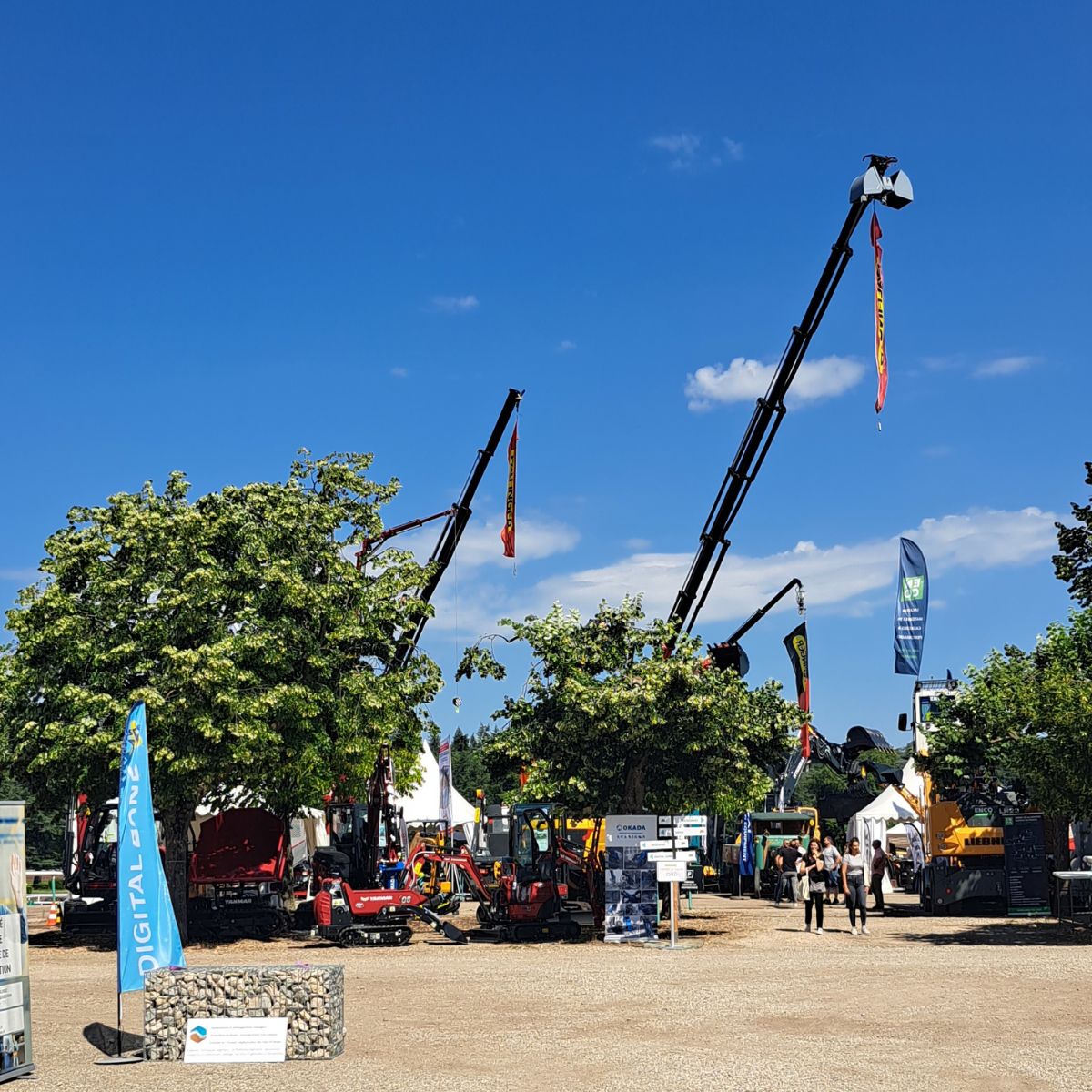 CIO_SysEmb's tweet card. Nous étions présents ce matin au salon Innov Day TP pour observer les nouveautés d’un de nos domaines privilégiés. Merci à GINGER CEBTP pour leur invitation au salon et félicitations pour leur place...