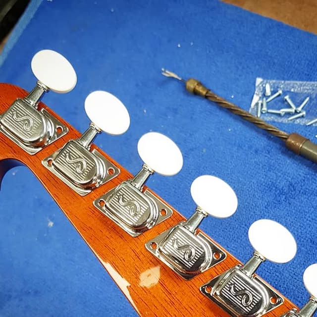 Fabsbox's tweet card. Fabian Schweiger (@fabguitars) • Instagram photo