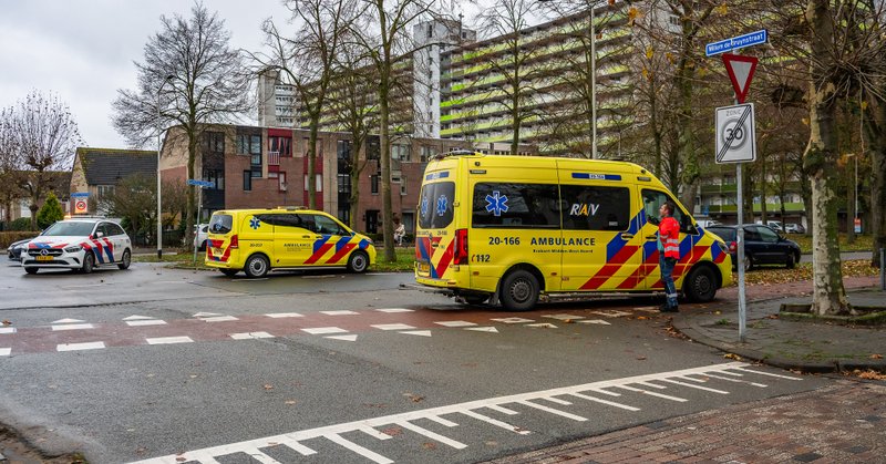Fietser gewond na aanrijding met auto in Breda