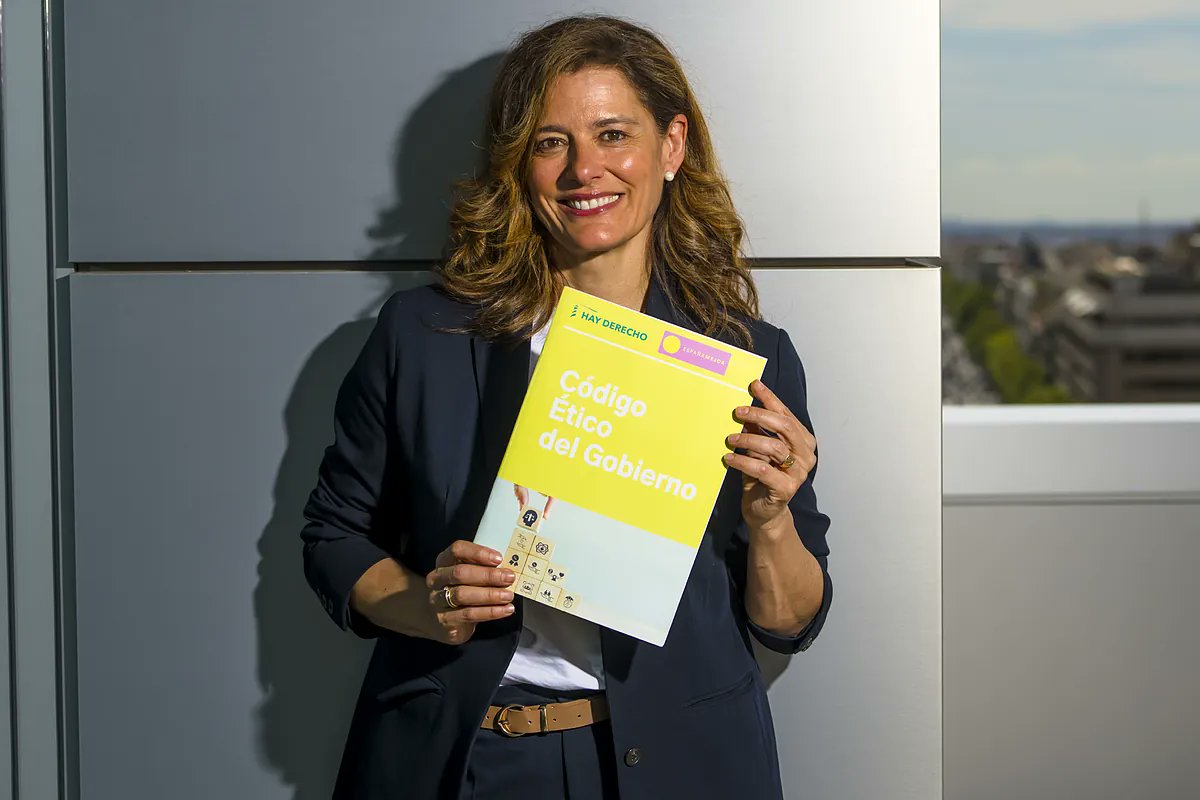 cs_moncloa's tweet card. El colapso y desaparición de Ciudadanos dejó huérfano al espacio político de centro en España. Un terreno que el PP, pese a los intentos de Alberto Núñez Feijóo, no ha...