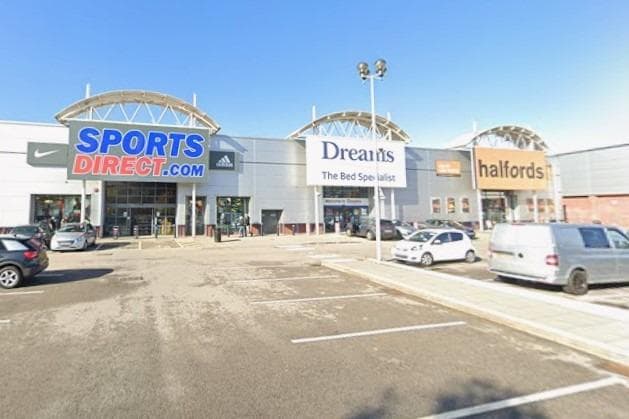 Kettering_Local's tweet card. Police are appealing for witnesses following a knife attack in Northfield Avenue, Kettering.