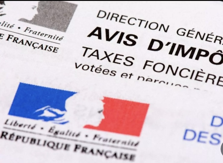 hkernane's tweet card. En 2026, la révision des fichiers cadastraux va augmenter la taxe foncière de 7,4 millions de logements. Découvrez les critères, les montants