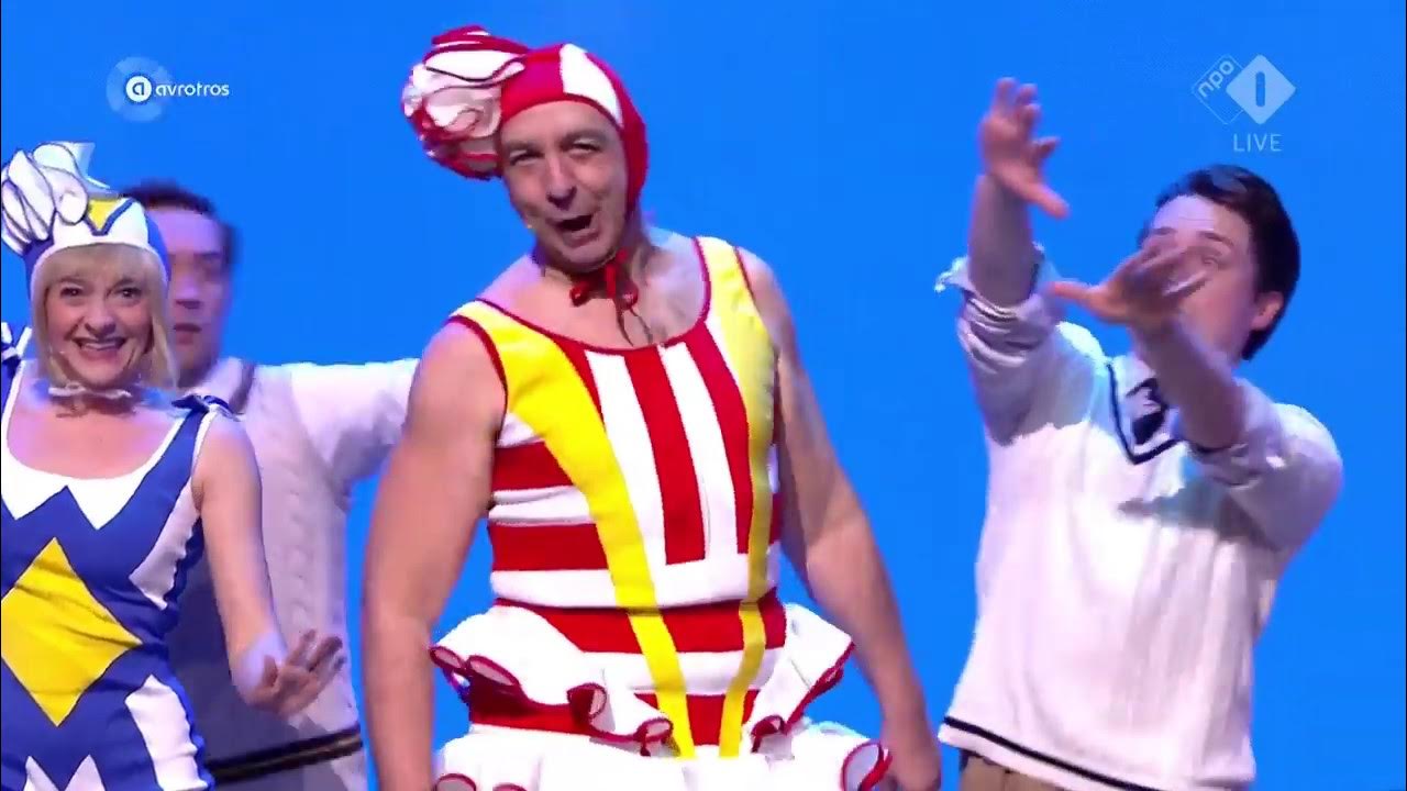 AVROTROSMusical's tweet card. Charley, de komische musical - Revièra | Musical Awards Gala 2019