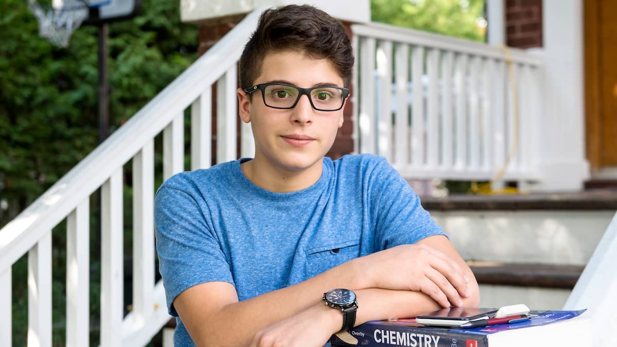 EgideRoyer's tweet card. Des experts redoutent une baisse de la diplomation en raison de la crise sanitaire.