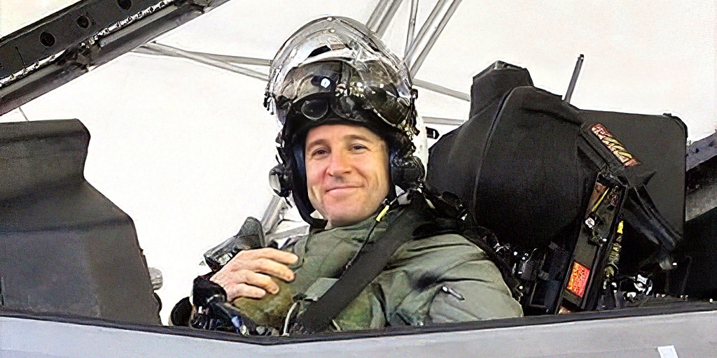 HarZizn's tweet card. China's J-35 stealth fighter launched from Fujian aircraft carrier, but former TOPGUN pilot who flew F-35B and F-22 Raptor explains why American leadership remains key.