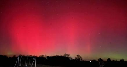Local3Weather's tweet card. Experience the stunning Northern Lights in the Tennessee Valley as a severe geomagnetic storm watch is issued until November 12.