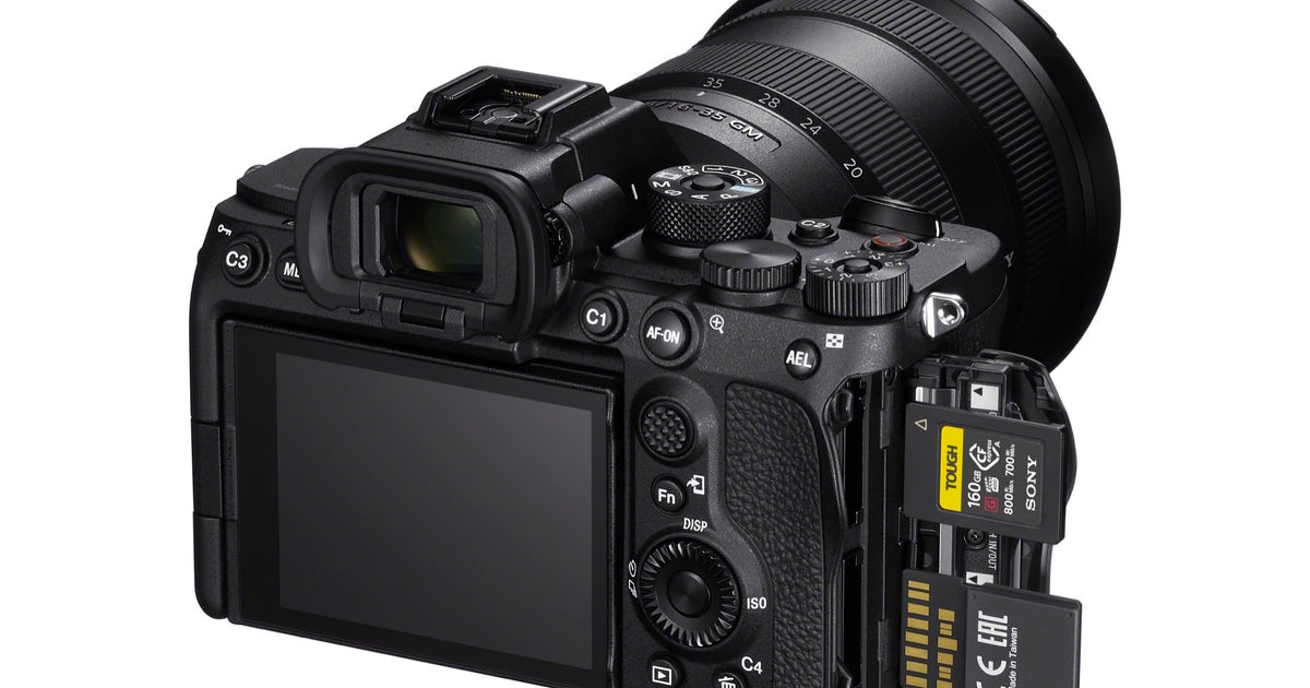 crowd_render's tweet card. Quick Guide To Memory Cards For Video With The Sony A7S III 