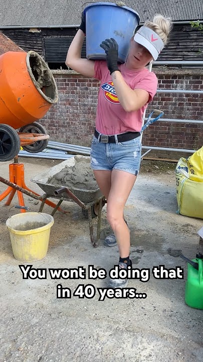 PeteMoring's tweet card. “You wont be doing that in 40 years” 🙃 #tradie #construction...