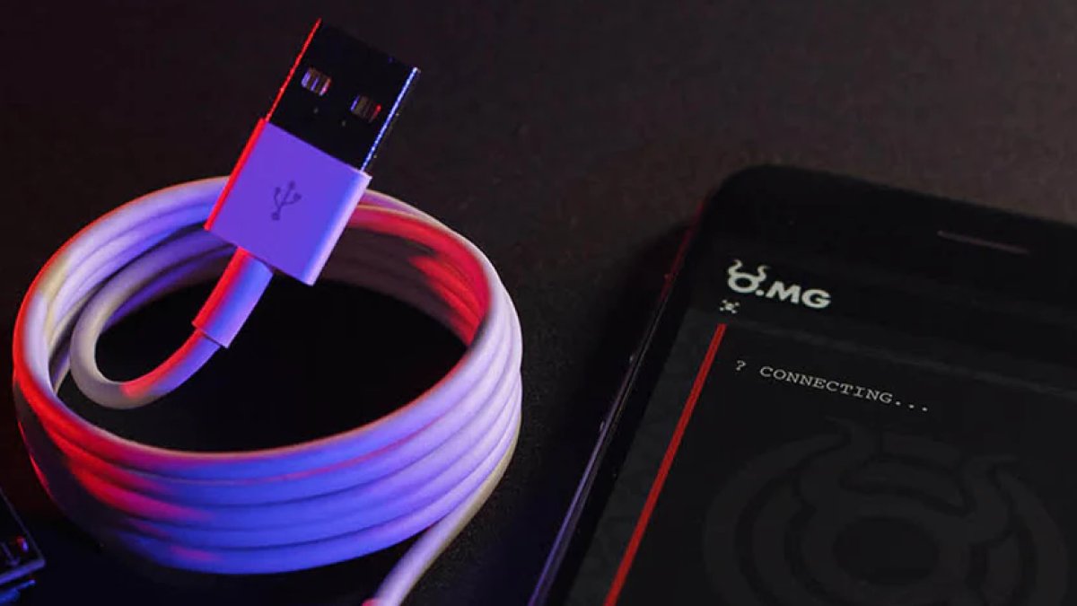 golem's tweet card. Das O.MG Cable kommt wie ein Standard-USB-Kabel daher. Dass es auch ein Hackertool ist, mit dem sich gruselige Dinge anstellen lassen, sieht man ihm nicht an. Obendrein ist es auch noch leicht zu...