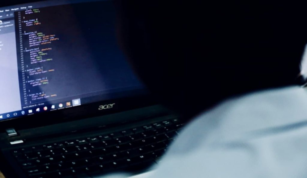 MrsYisWhy's tweet card. Follow us on Bluesky, Twitter (X), Mastodon and Facebook at @Hackread