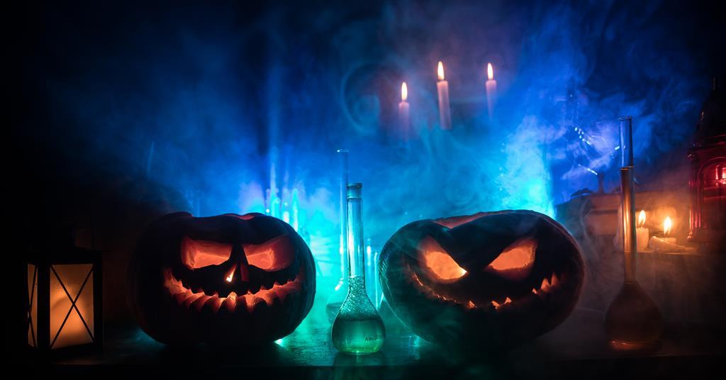 RSC_EiC's tweet card. Try these Halloween-themed experiments and activities to engage your students with some spooky chemistry.