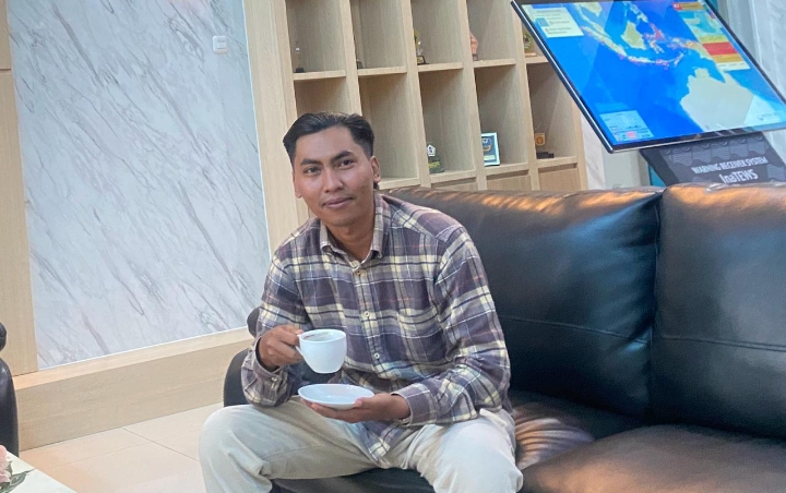 asep_progresif's tweet card. TAGAR INDONESIA.COM - Kejaksaan Agung mengungkap dugaan korupsi dalam tata kelola minyak mentah dan produk kilang pada anak usaha PT Pertamina periode