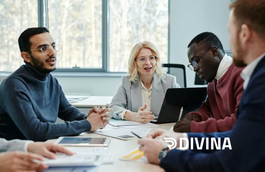 DIVINAConsult's tweet card. Las relaciones con clientes B2B son una gran parte del proceso de ventas, que repercute directamente en la estabilidad de la empresa.